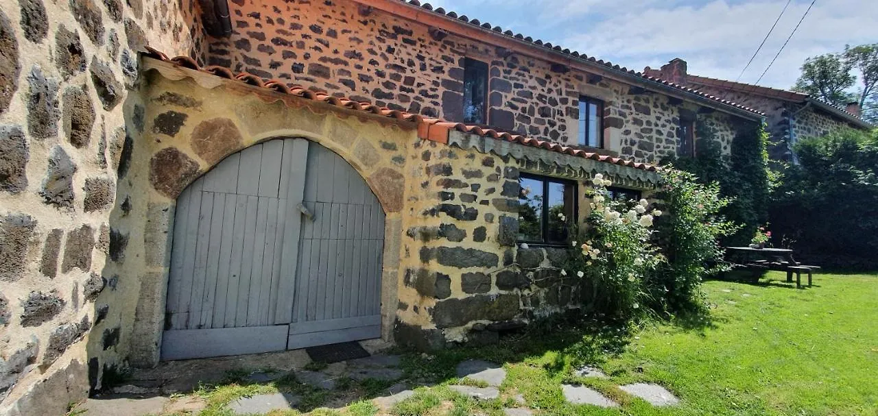 La Chambre D'Hote Du Petit Mazilloux Presailles 0*,  France