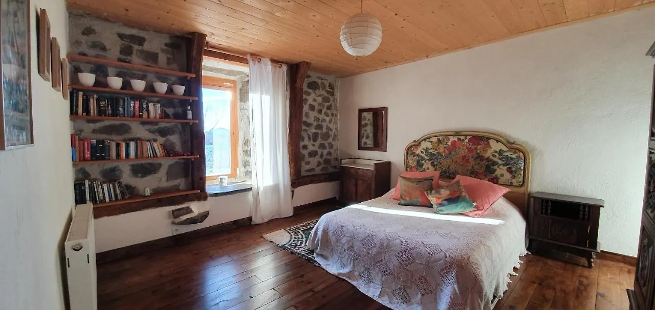 Bed & Breakfast La Chambre D'Hote Du Petit Mazilloux Presailles France